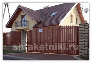 Штакетник для забора под дерево в Ереване